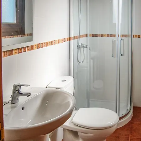 Casa de Férias 6 Bedroom Beautiful In Llanes